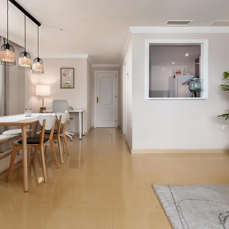Appartement Stylish Apartment - Prime Location *