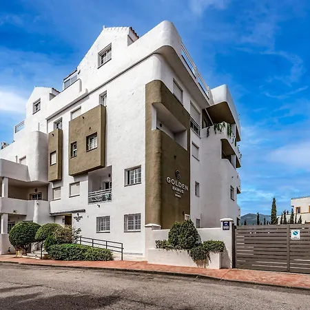 Stylish Apartment - Prime Location