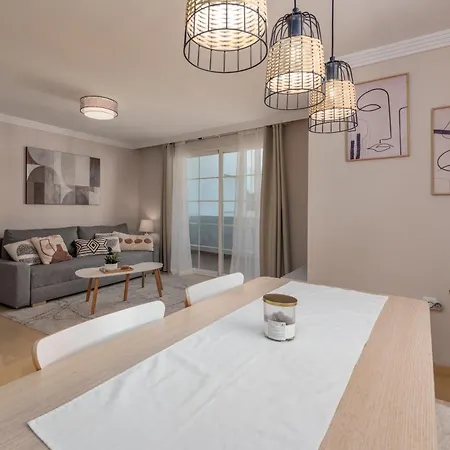 Stylish - Prime Location ماربيا